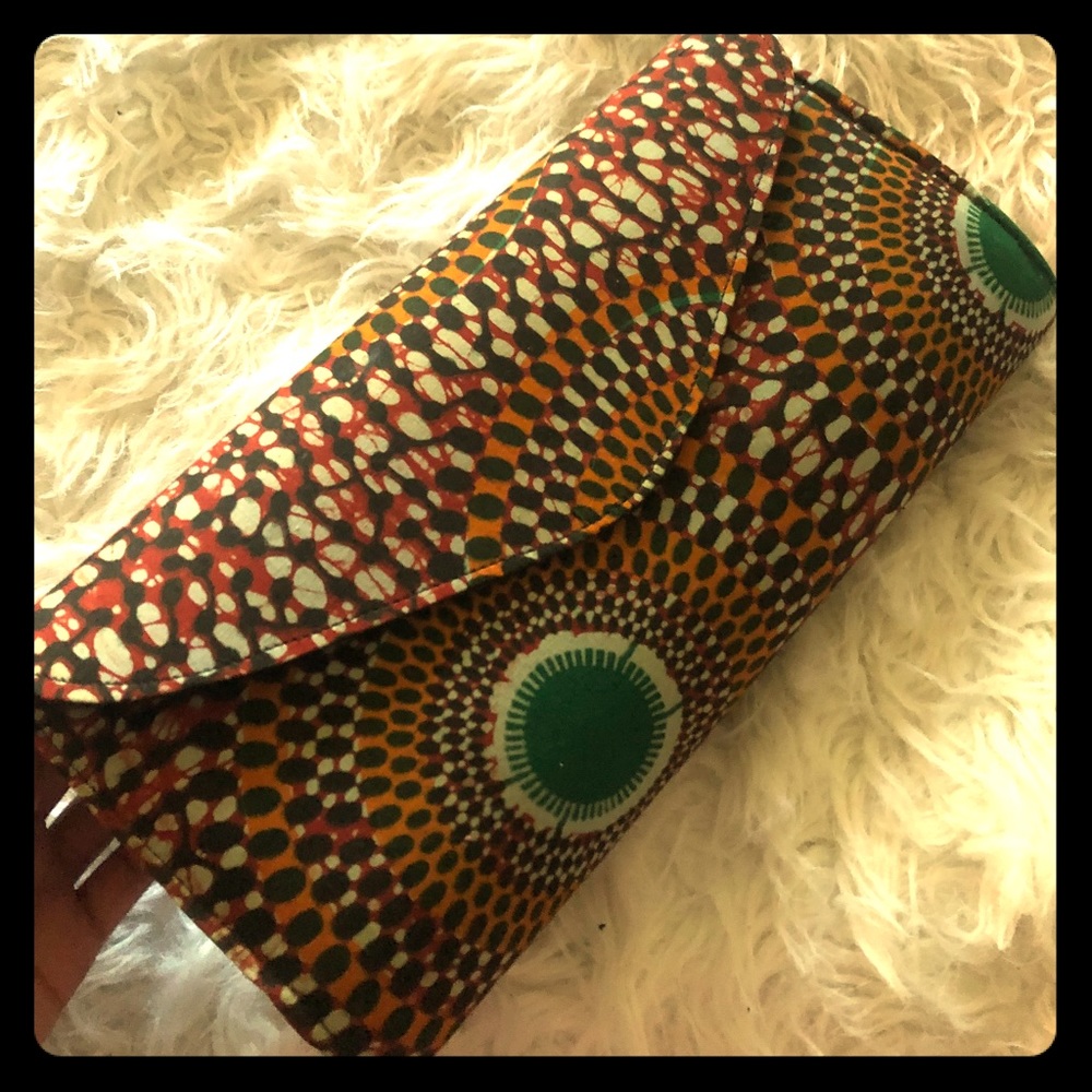 African clutch